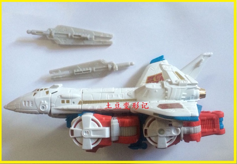 Combiner-Wars-Sky-Lynx-4