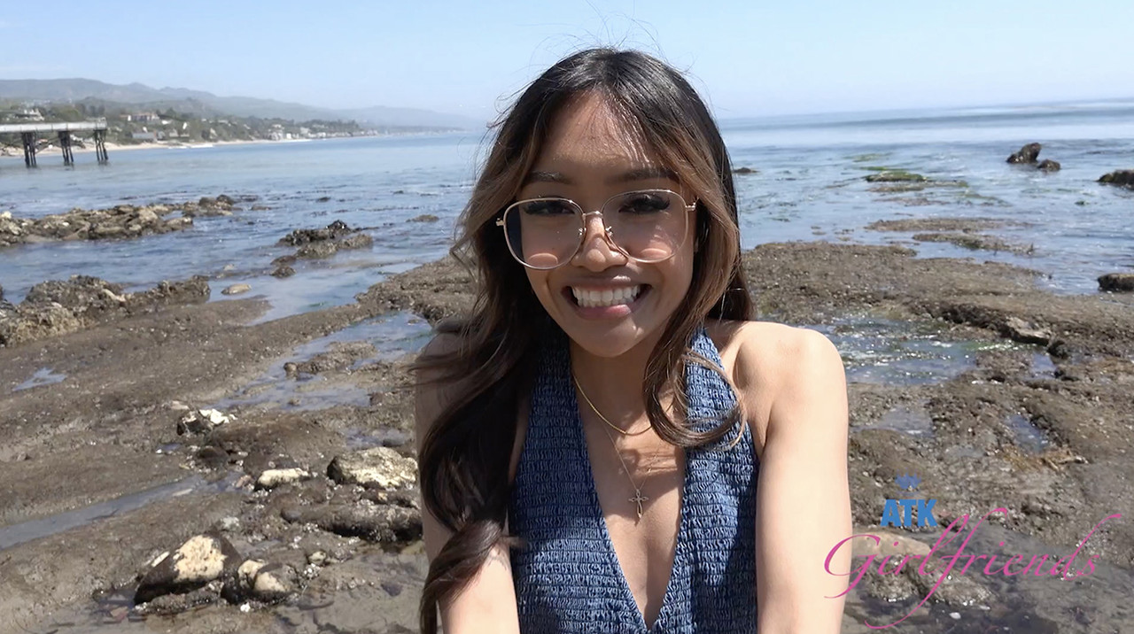 ATKGirlfriends 25 04 21 Jade Kimiko Paradise Cove 1