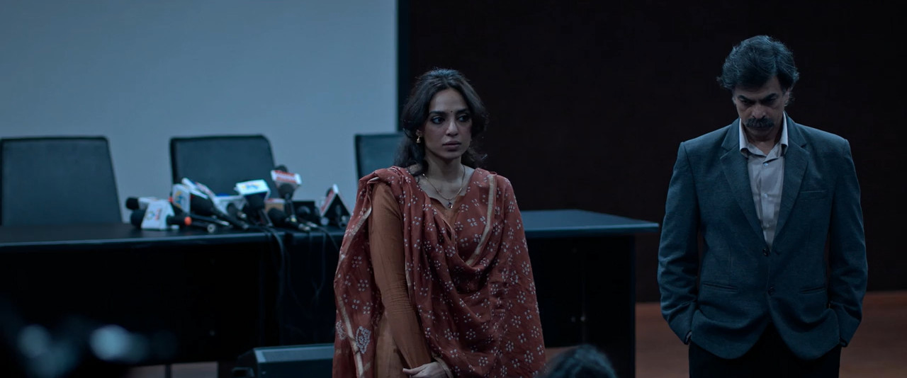 Cheekatilo 2026 WebRip [Hindi + Tamil + Telugu] 480p 720p ESub Screenshot