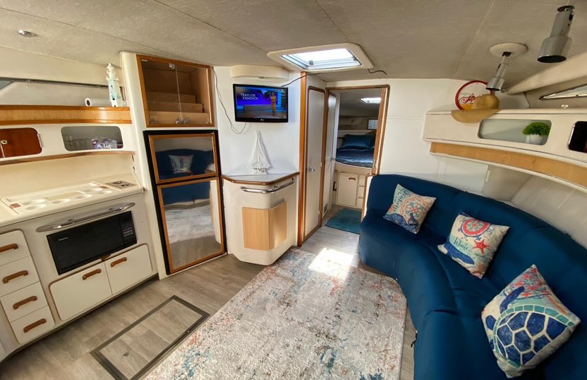 Shana 46 ft boat charter Cancun - Panoramic view showing spacious deck perfect for Isla Mujeres tours