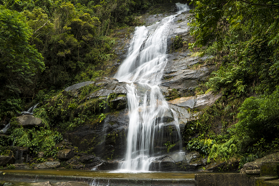 Cópia de 08_Cachoeira do Rio De Janeiro na floresta da Tijuca_Foto_ Laszlo Peto