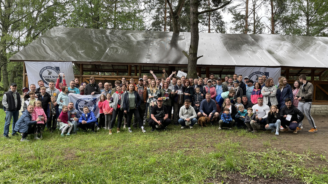 EE875754-ABE8-42EE-8FB7-C00D97C84E7B