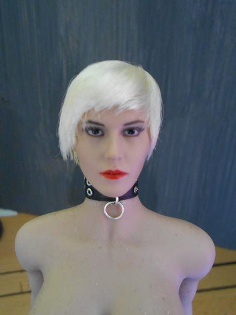 NEW PRODUCT: YMTOYS new 1/6 mixed blood beauty head carving sharp child YMT015 & Miner YMT016 DSCN3583