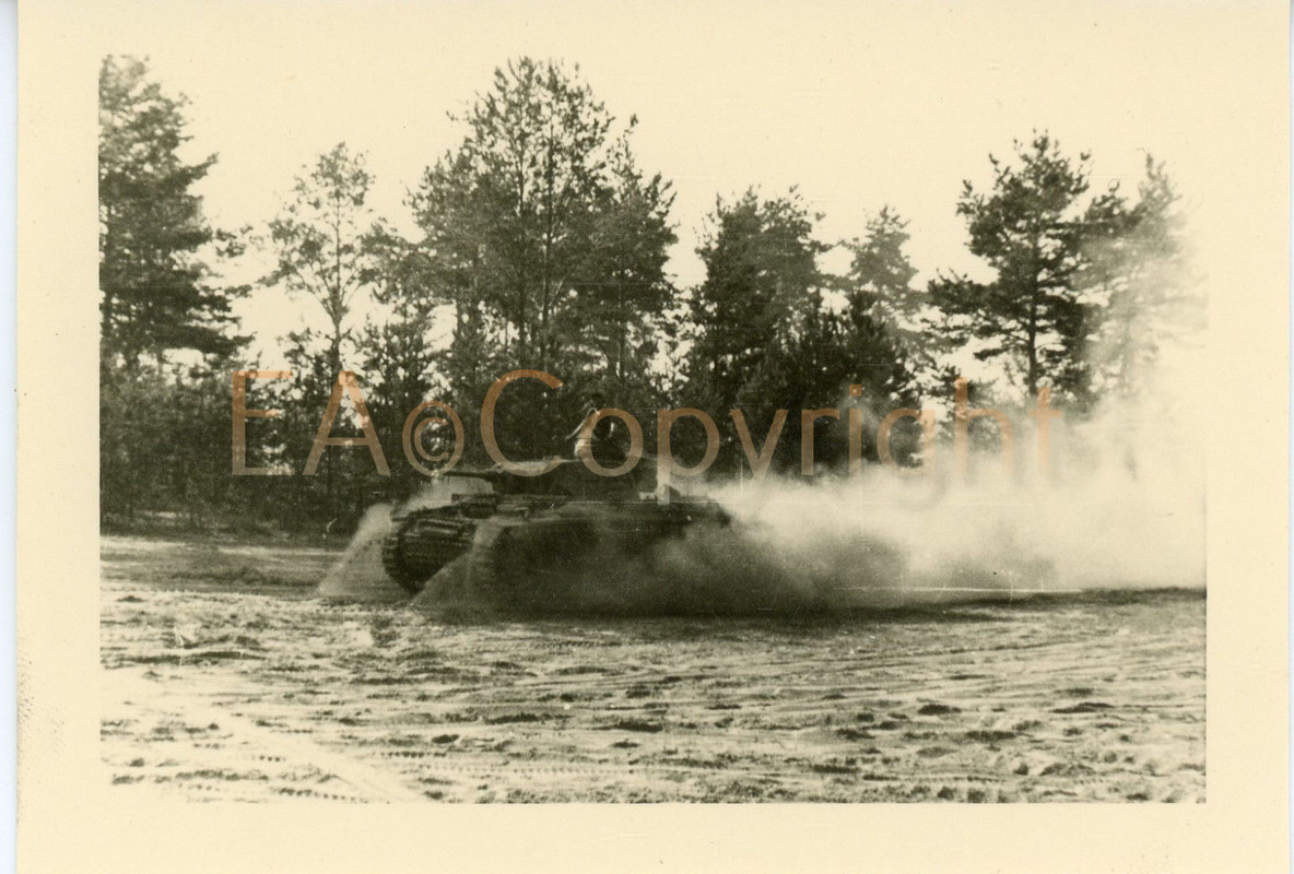 Russland Ukraine Kämpfe Panzer III Tank1