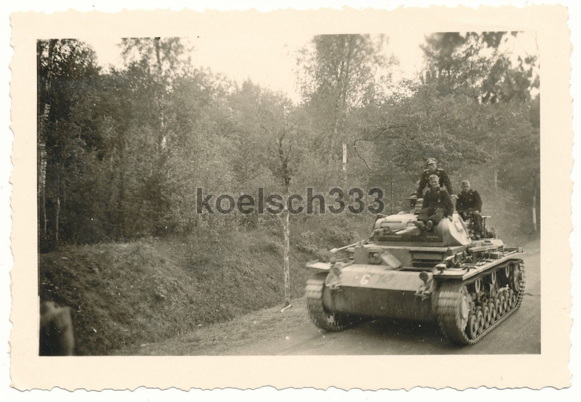 Foto Panzer III Kommandant Panzermänner Pz. Gr. 