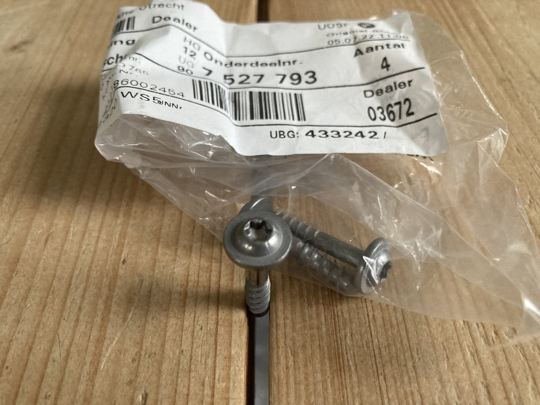 4F767FBA-54EA-4204-BC71-AE10E4D0CBE9