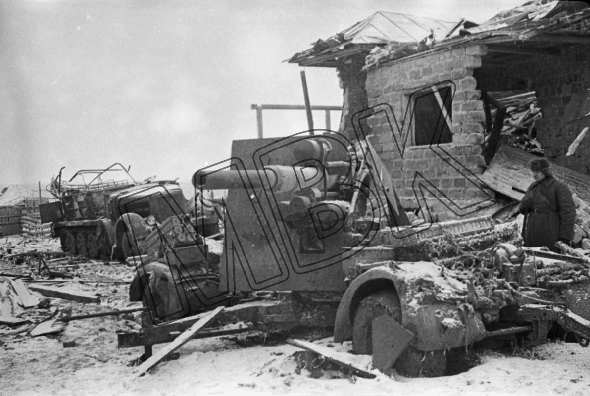 Zerstörtes deutsches Geschütz, Tula, Dezember 1941