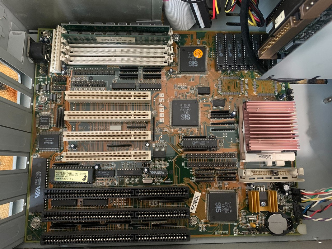 p100-mobo.jpg