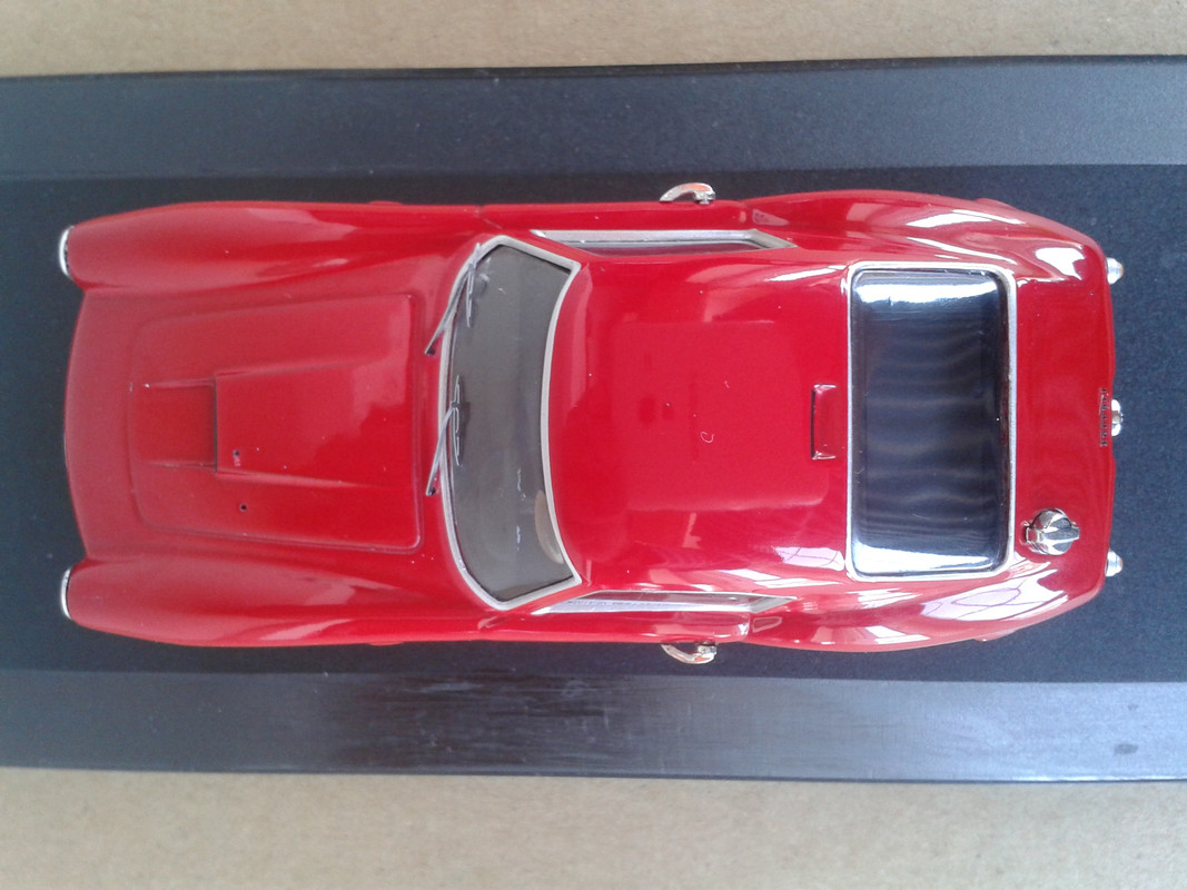 1959 Ferrari 250 GT Berlinetta SWB (Hot Wheels Elite) (14)