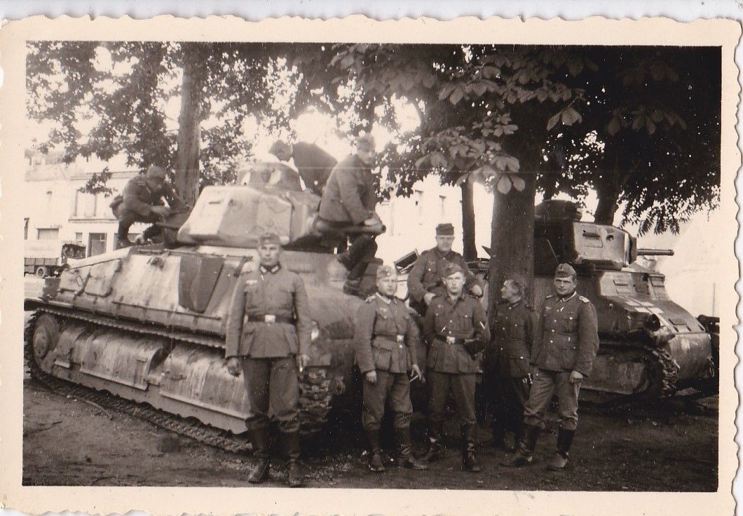 Foto Franzsösicher Beute Panzer Somua S-35 mit B