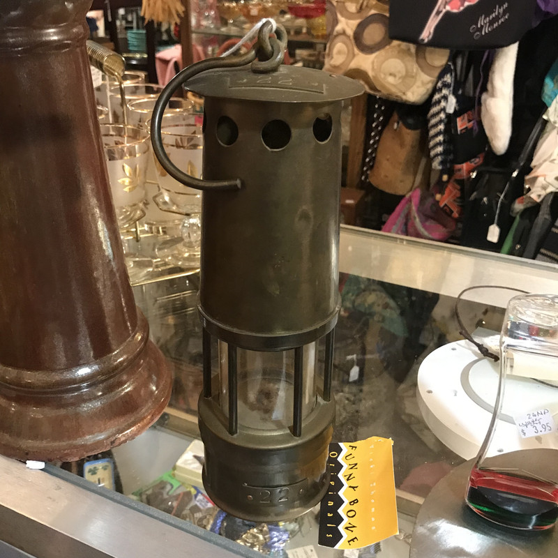 E3B9B350-8EF9-406A-A460-867A6A42B75C