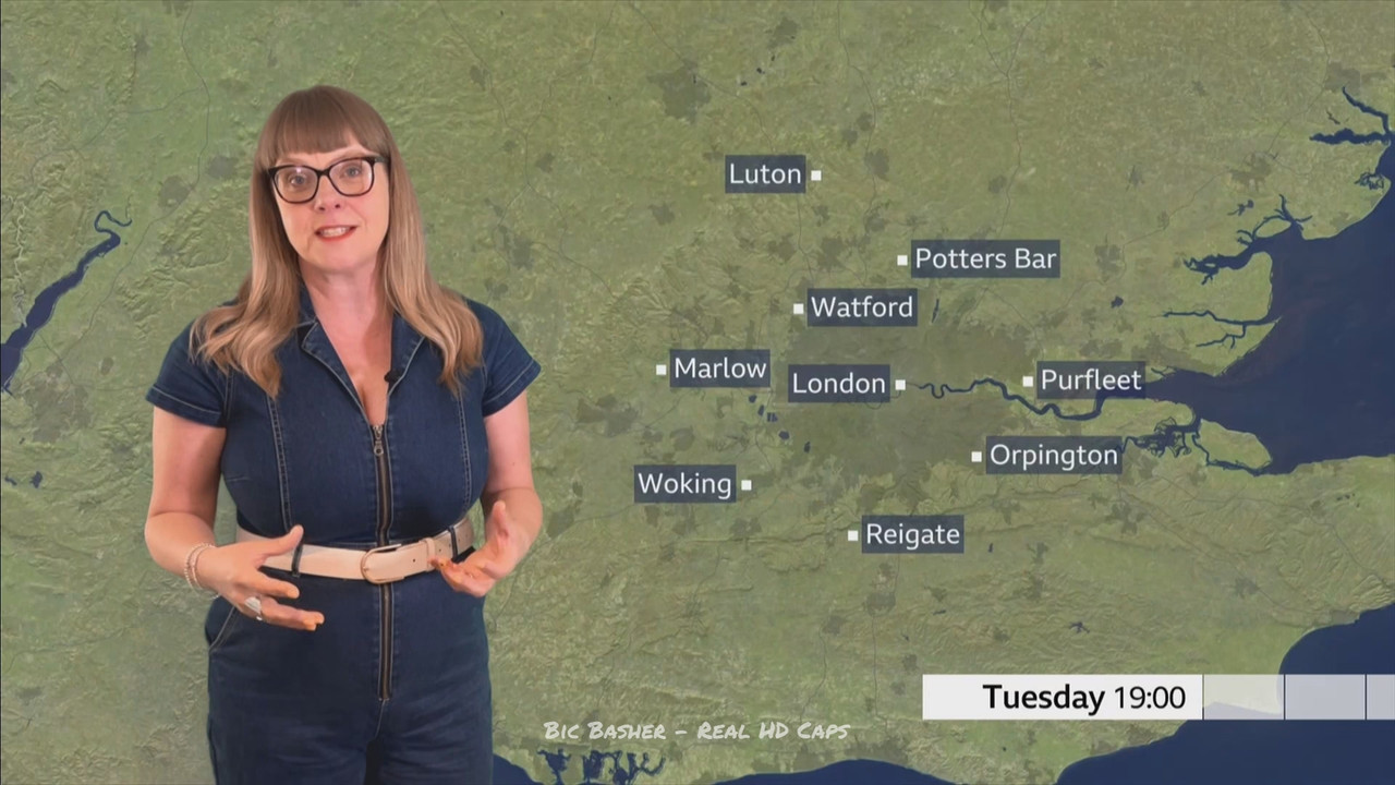 BBC News at One including BBC London News_20250429_13001400.ts_snapshot_46.04.397