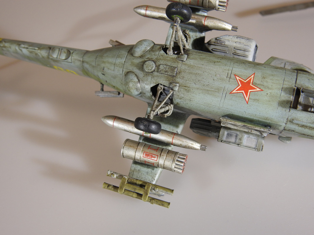 Mi-24 Hind, Zvezda 1/72 - klar DSCN3035