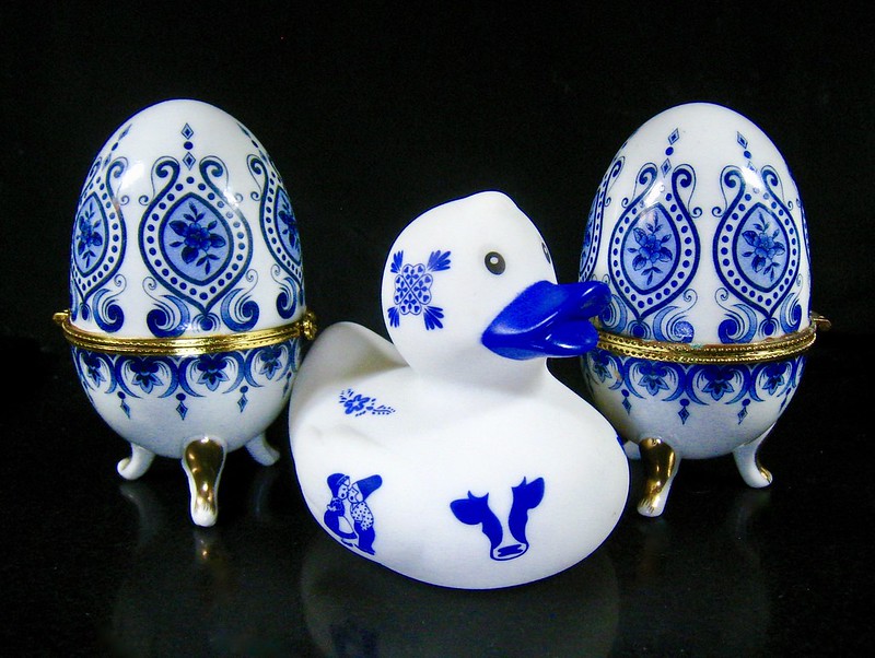 bluedutchduckeggs.jpg