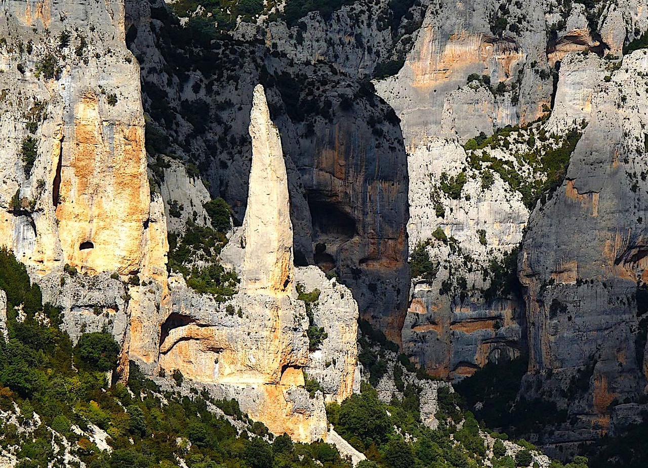 Gorges chargées d'histoire de la Sierra de Guara