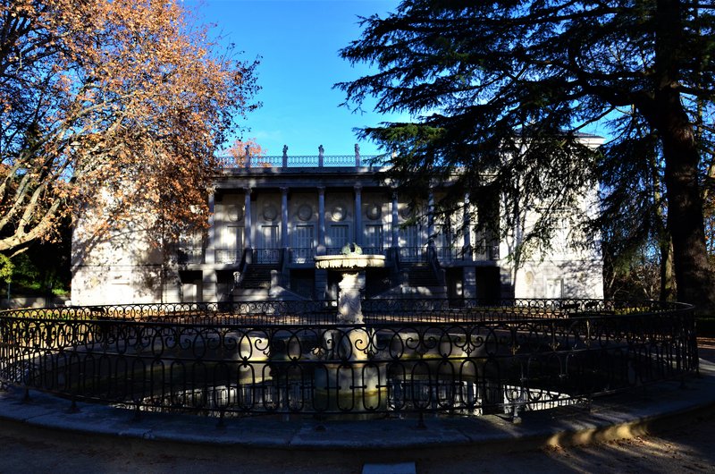 PARQUE EL CAPRICHO-2013-2022-MADRID - Paseando por España-1991/2016 (23)