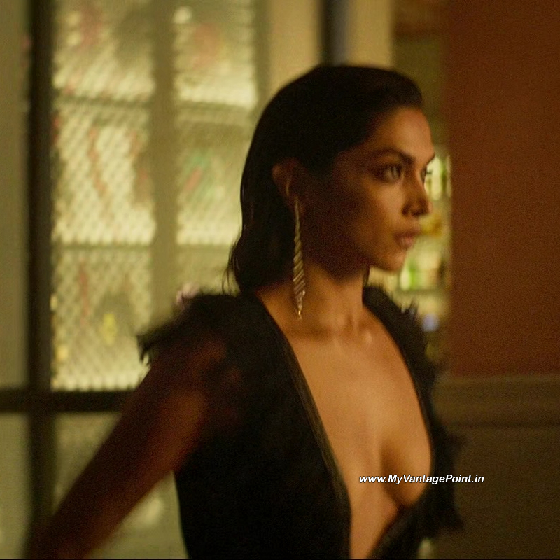 77-Deepika-Padukone-Hot-Scene-in-Pathaan-Movie-with-Shah-Rukh-Khan-My-Vantage-Point