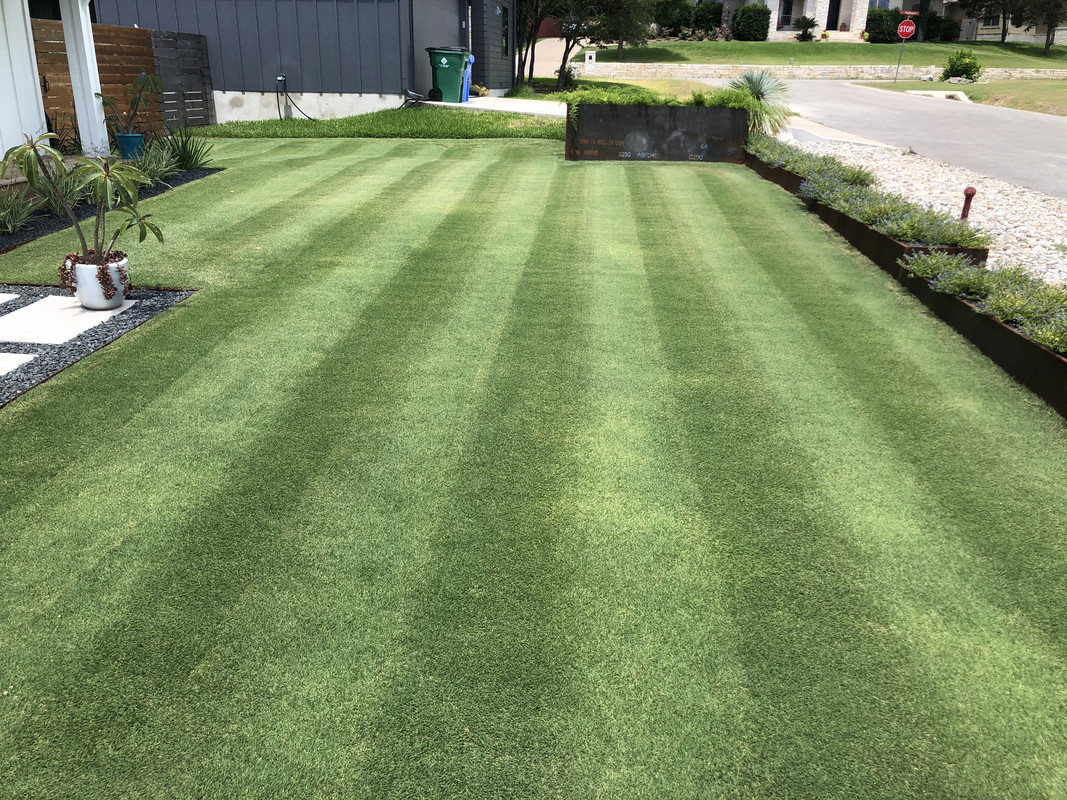 DDA8B7DC-BC81-4014-869C-705AC1EC1F9A