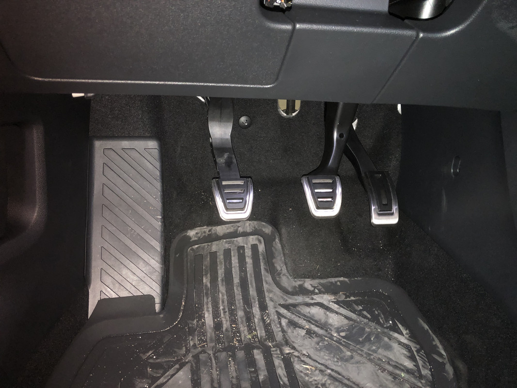 FEAF360A-9F32-464E-AEDC-24807FBF7C82