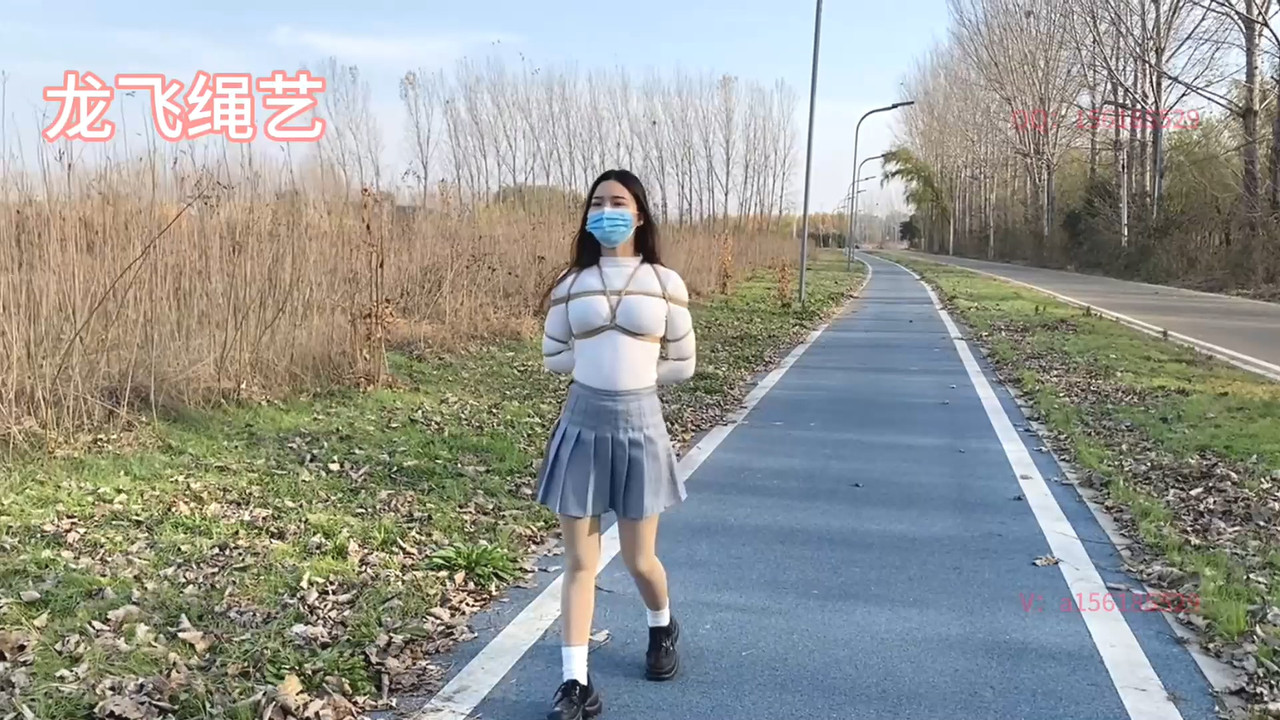 龙飞绳艺 荒郊野外草地里，挑战找陌生人.mp4_20231129_185300.617