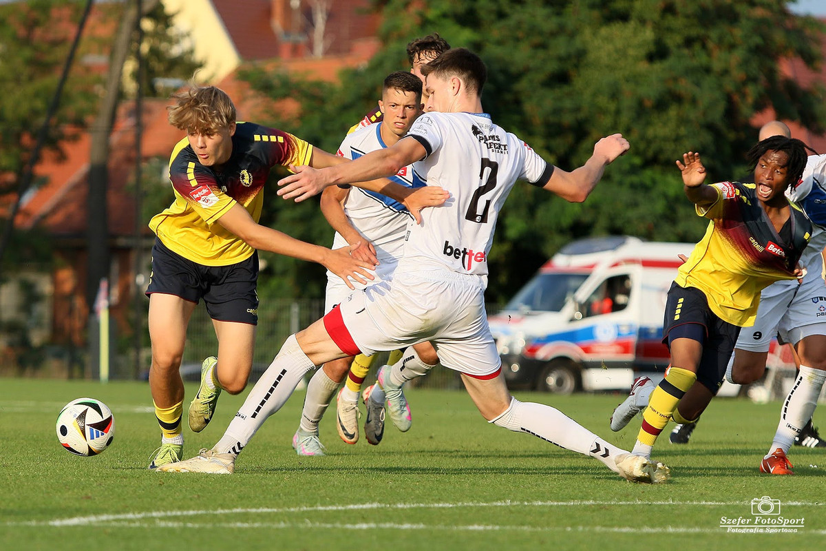 37-Pogon2-Zawisza-2025-08-27