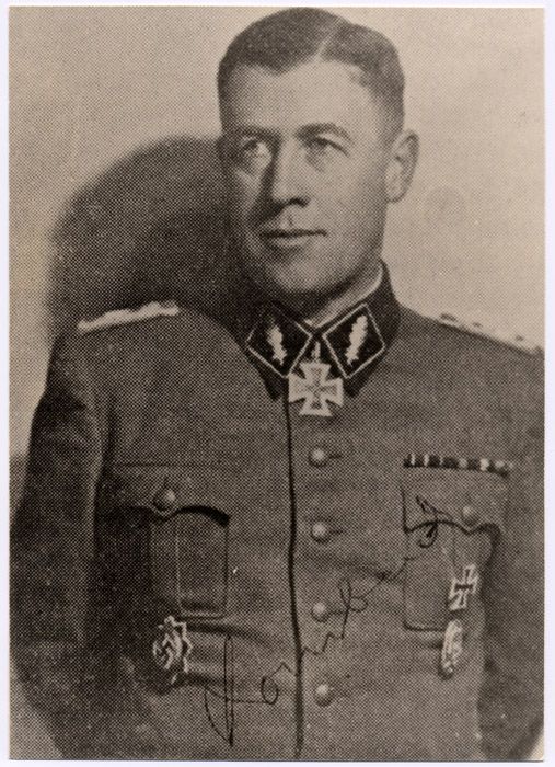 S.Brigadeführer Gustav Lombard. 28 de septiembre de 1944 - 1 de octubre de 1944