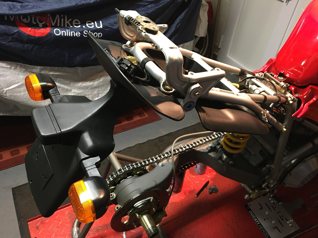 FAAA55F4-C38A-4762-AF96-3C11C99B8C07