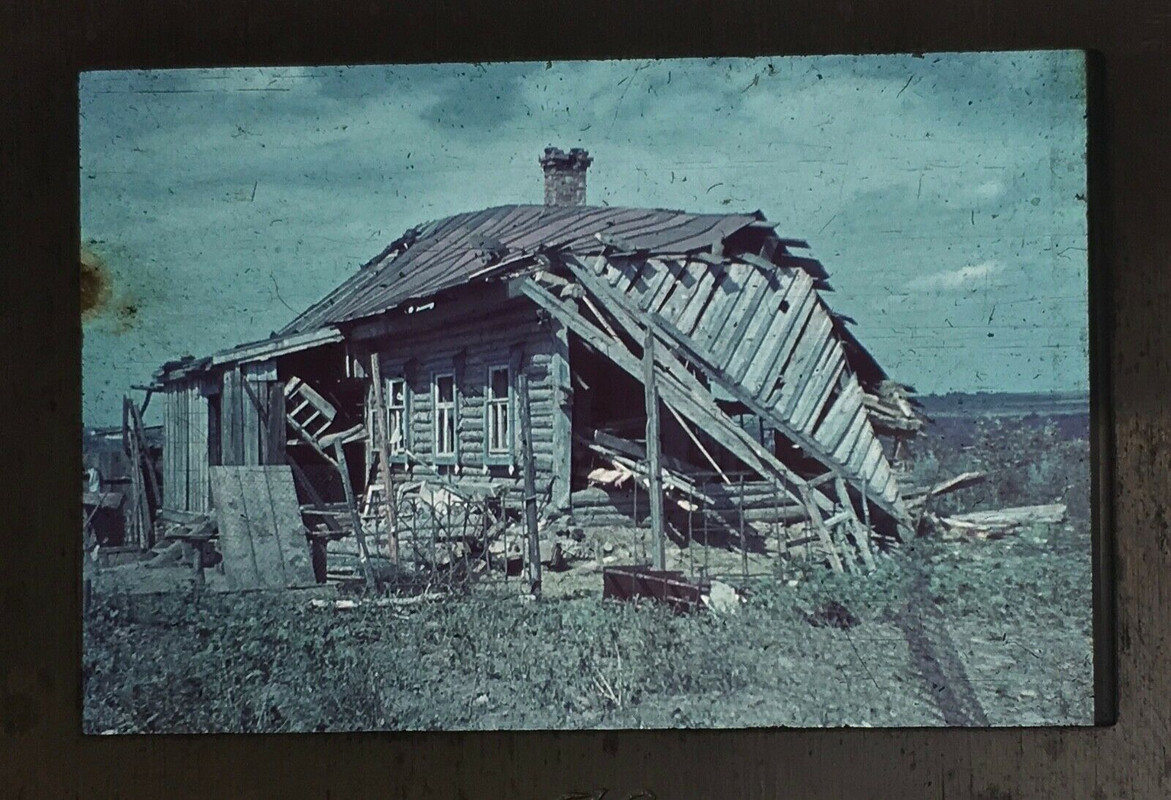 Zerfalllene Holzhütte ! Minsk