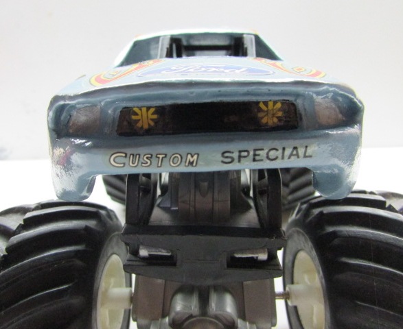 New-grille-on-Mustang-and-chassis-change