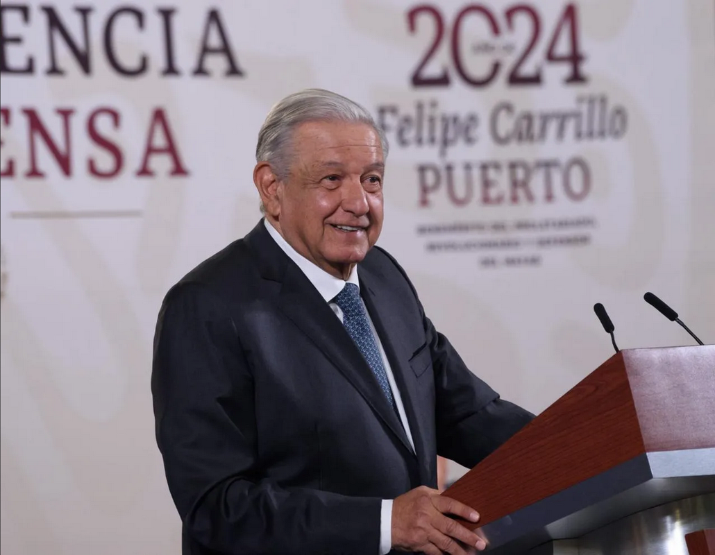 AMLO celebra nominación de candidatos pluris de Morena, “son gente muy buena”