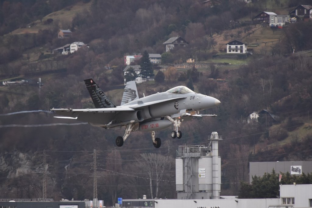 DSC-3534-F-18-J-5018-a-Sion-le-23-01-202