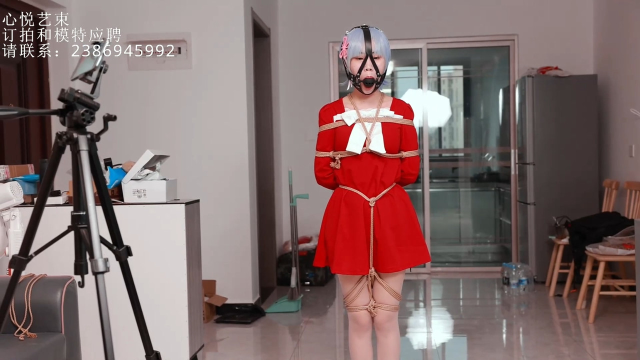 心悦艺束 圣诞雷姆紧缚驷马与TK.mp4_20220923_091107.606