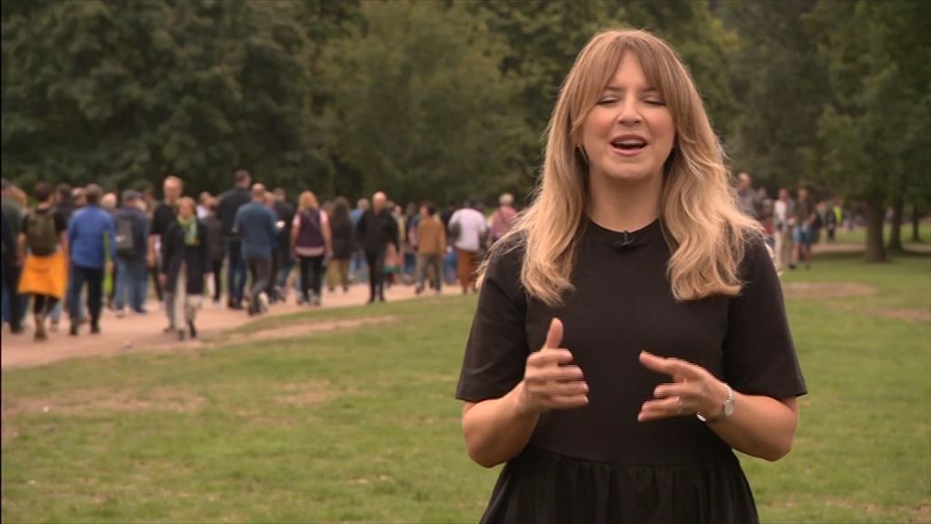 BBC London News_20220909_19302000.ts_snapshot_10.07.747