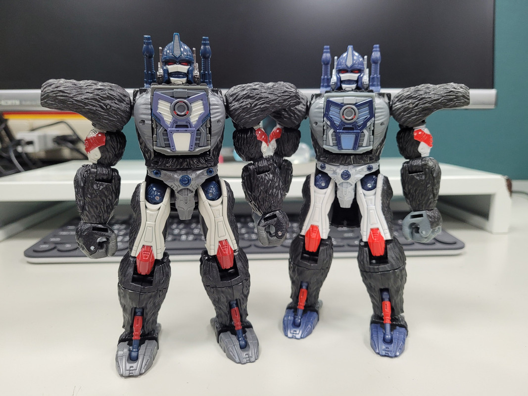 Netflix-War-For-Cybertron-Optimus-Primal-Rattrap-11