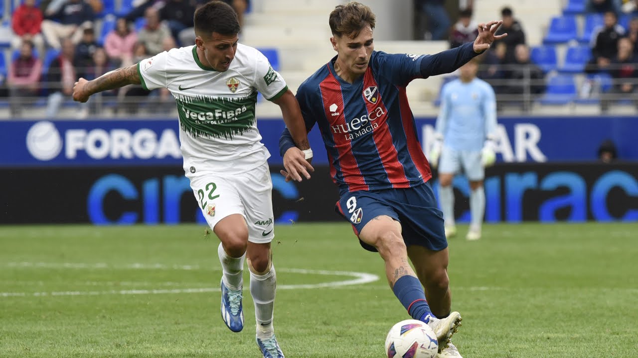 Huesca vs Eibar, 00h30 ngày 02/09