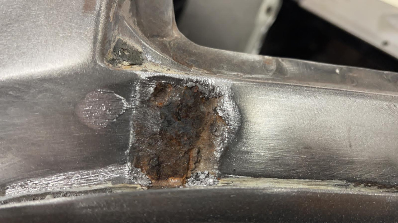 A9089DD0-AA4F-45D7-B25B-DD94B7C1F70A