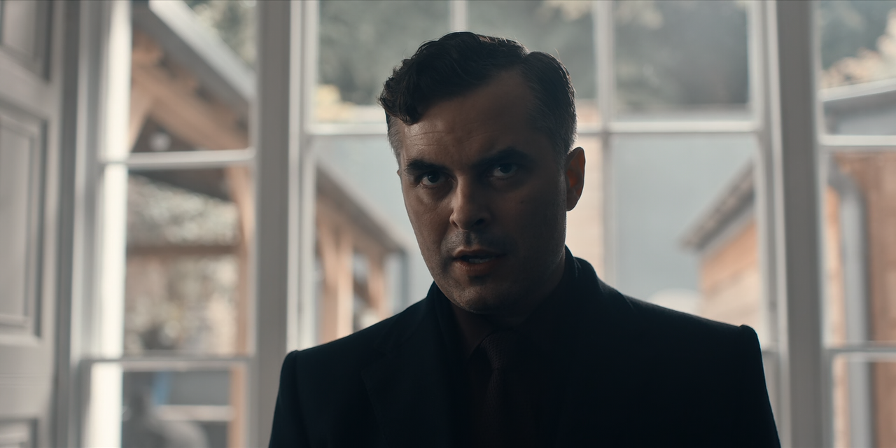 A.Discovery.of.Witches.S02E04.Episode.4.1080p.10bit.BluRay.AAC5.1.HEVC-Vyndros.mkv_snapshot_36.37_[2