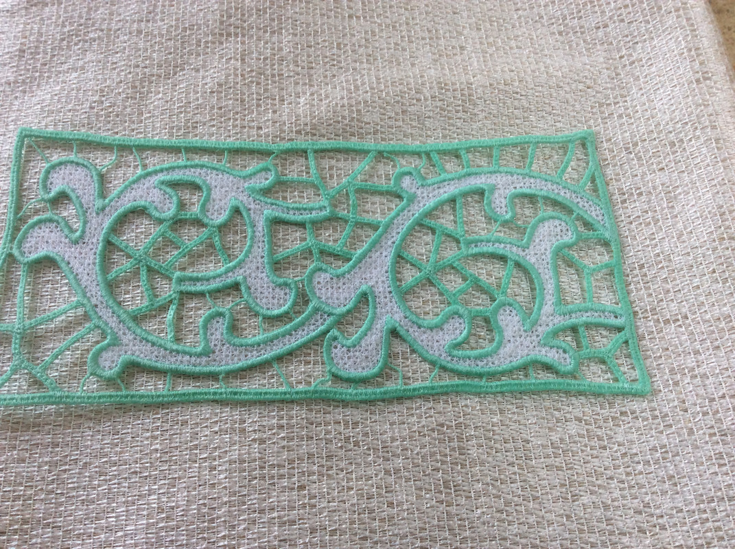 E2B52B01-2969-499F-81CD-21F47C4A4F18