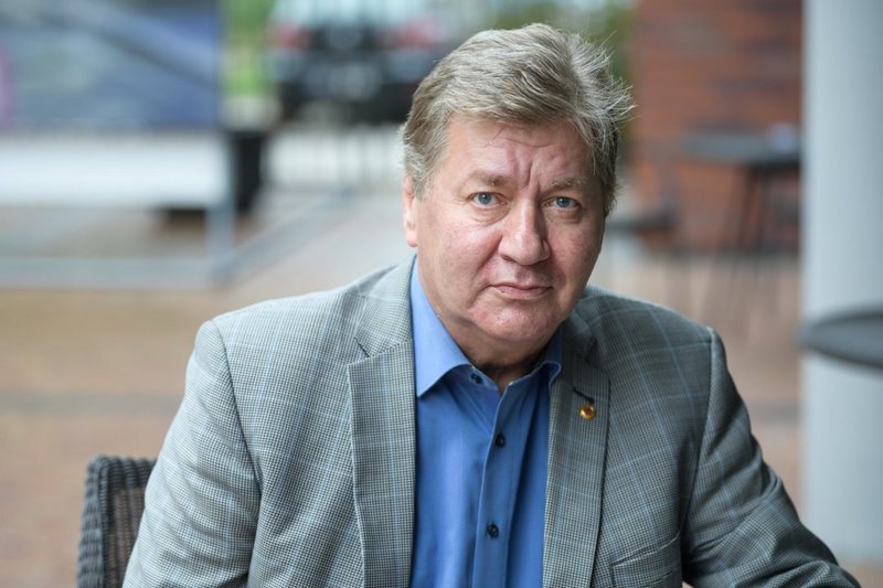 Generolas Valdas Tutkus. Jei muša – einu teisingu keliu. Daug labiau sunerimčiau, jei pradėtų girti!