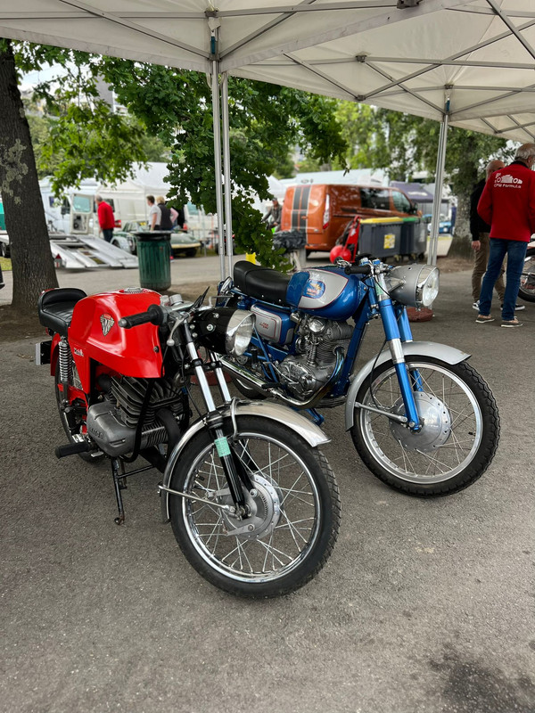 A58171B7-E001-4124-B128-69364AAFF460