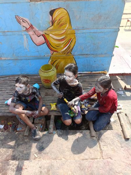 https://i.postimg.cc/qBGKxQQm/Varanasi-(128).jpg