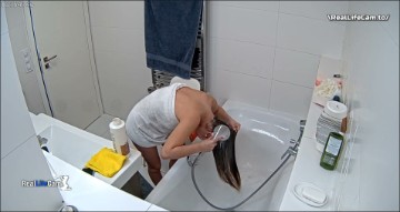 [Image: Voyeur31585143621.jpg]