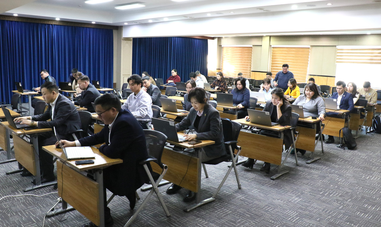 Мэргэшүүлэх шалгалт зохион байгуулав 