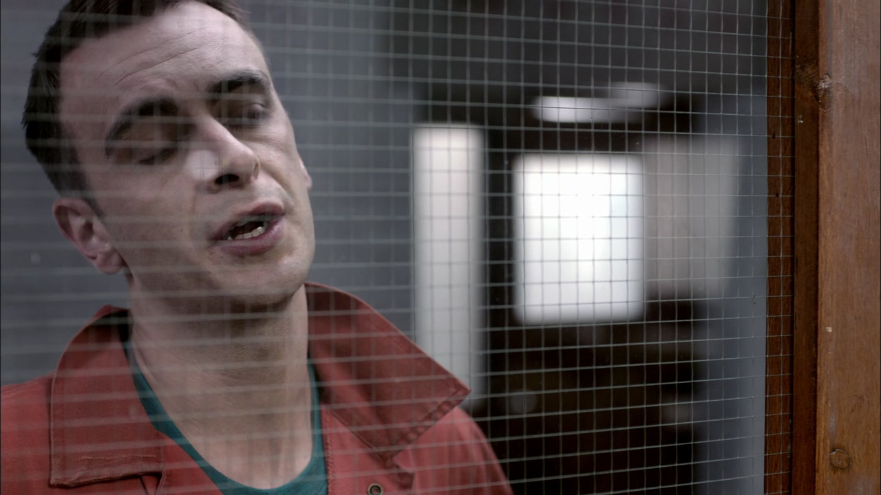 Misfits (2009) - S05E01 - Episode One (1080p BluRay x265 RCVR)-4
