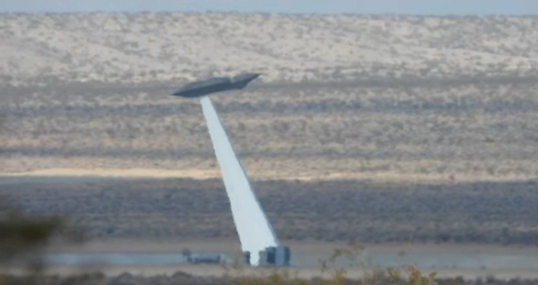 [Image: Lockheed-Martin-Skunk-Works-Helendale-CA...cility.jpg]