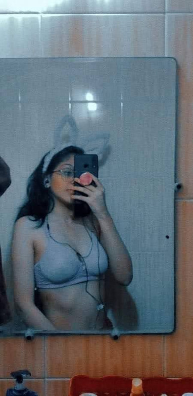 photo 6172655375392818389 y