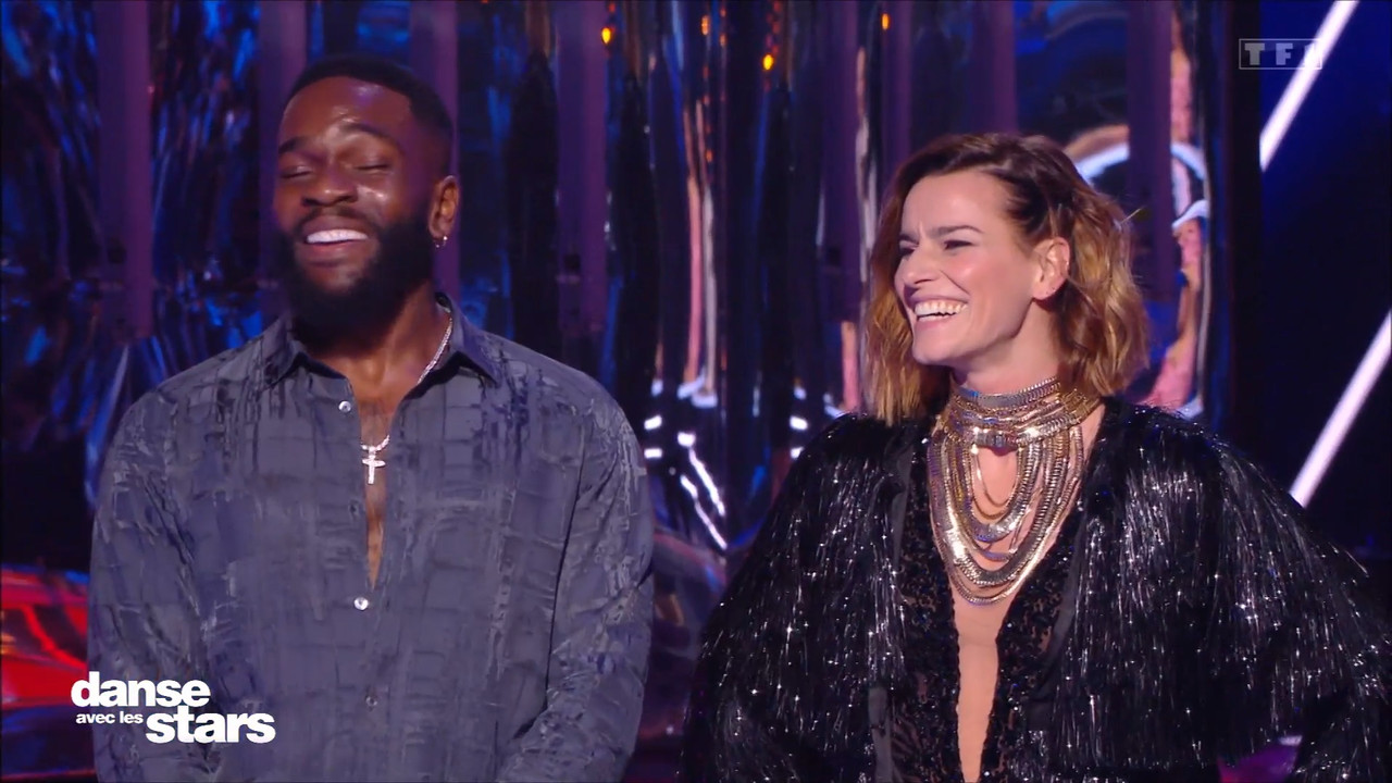 2021-11-12_21_05_TF1_Danse-avec-les-stars.mp4_snapshot_24.07.249