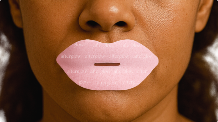 Apply centered over closed lips