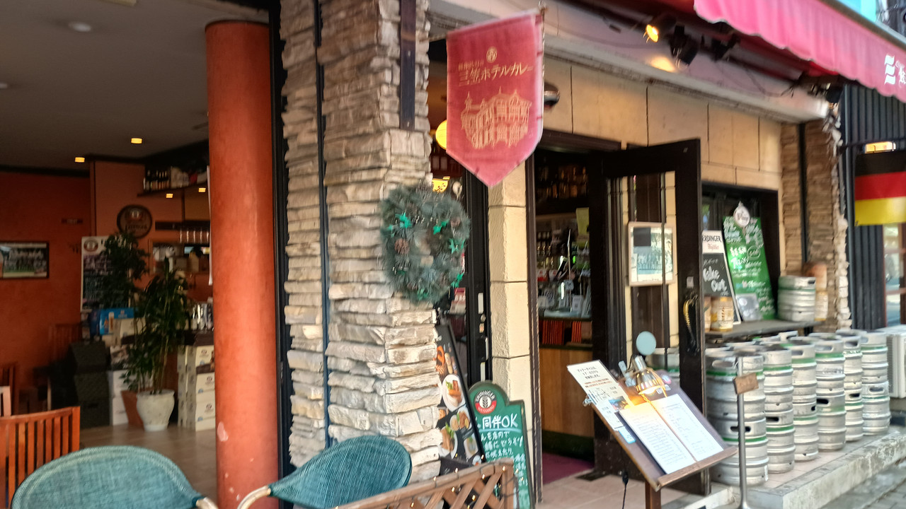 Kitzbuehl in Karuizawa|German Beer and a European Atmosphere
軽井沢でドイツビールを楽しむ|三笠通りを眺めるキッツビュール