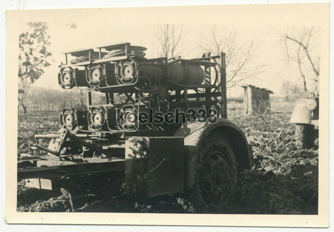 Foto 28-32-cm Nebelwerfer 41 schweres Wurfgerät Raketenwerfer Sd. Anhänger